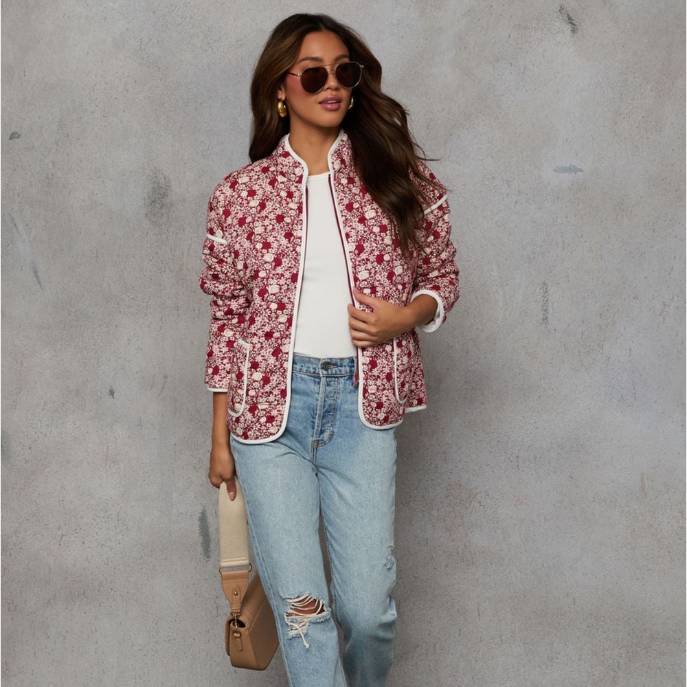 Vici Quilted Floral Jacket Like New Size Small